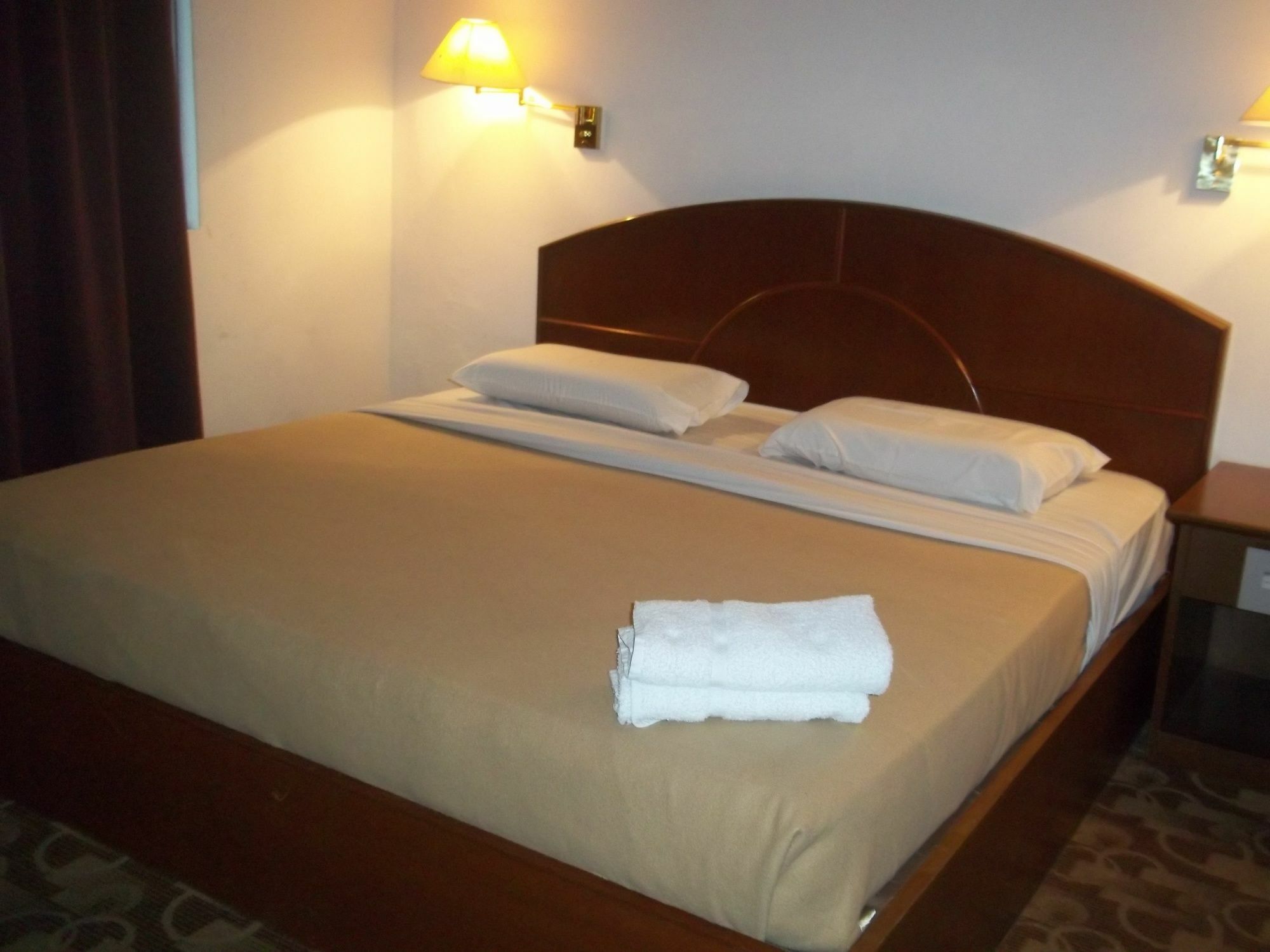 D Valley Hotel Kuala Lipis Eksteriør billede
